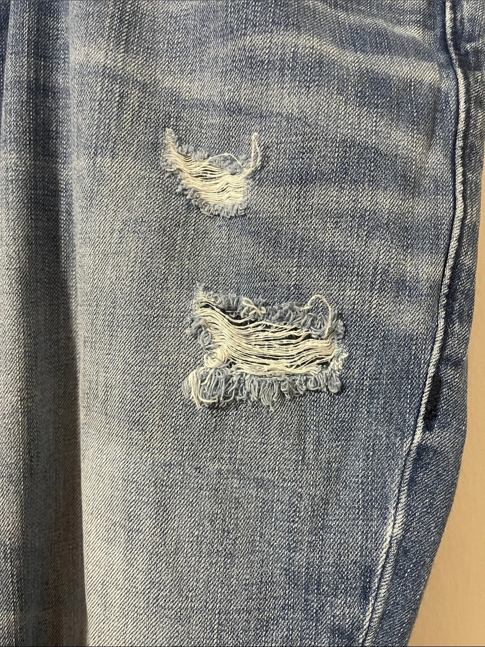 True Religion Light Blue Denim Jeans distressed size 44